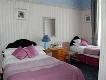 The Dunn Thing Guest House Еър Екстериор снимка