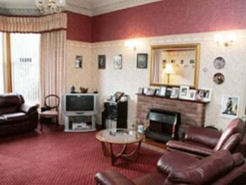 The Dunn Thing Guest House Еър Екстериор снимка